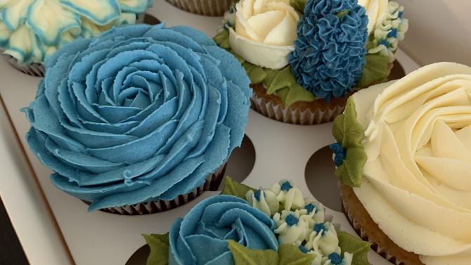 und Vegan Flower Cupcakes